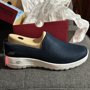 Skechers Women's Go Walk Joy Sneakers - Navy Blue 7.5 W NIB